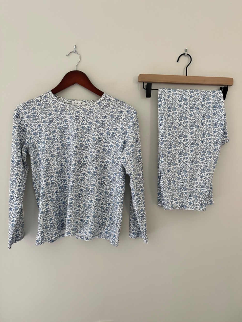 Lake Blue Floral Soft Two-Piece Long-Sleeve Shirt & Pants PJ Set 100% Cotton